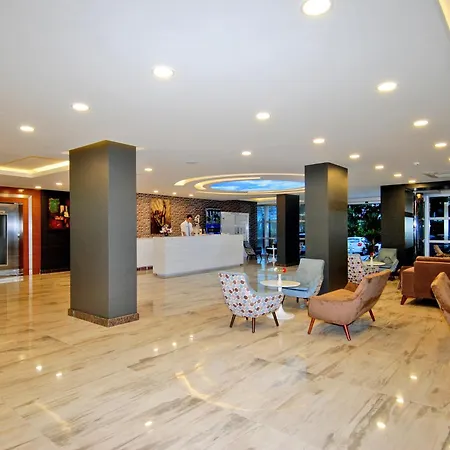 Otel Kleopatra Ramira 4*