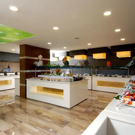 Otel Kleopatra Ramira