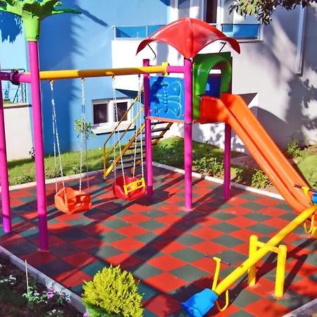 Otel Kleopatra Ramira 4*
